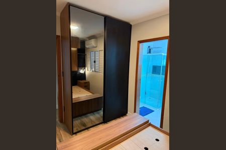 Casa à venda com 210m², 3 quartos e 4 vagasSuíte