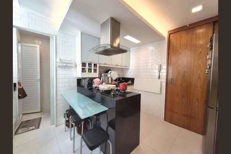 Apartamento à venda com 77m², 2 quartos e sem vaga