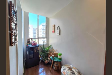 Apartamento à venda com 77m², 2 quartos e sem vaga
