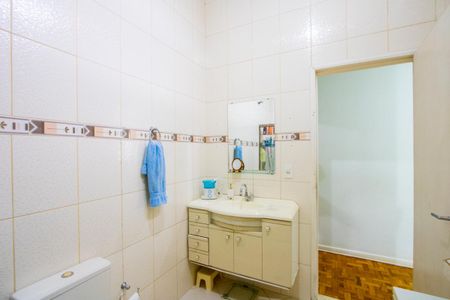 Casa à venda com 151m², 3 quartos e 2 vagasBanheiro