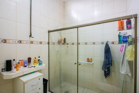 Casa à venda com 151m², 3 quartos e 2 vagasBanheiro