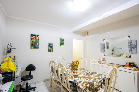 Casa à venda com 151m², 3 quartos e 2 vagasSala de jantar