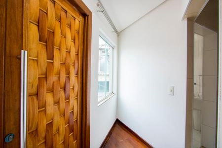 Casa à venda com 235m², 3 quartos e 4 vagasSala