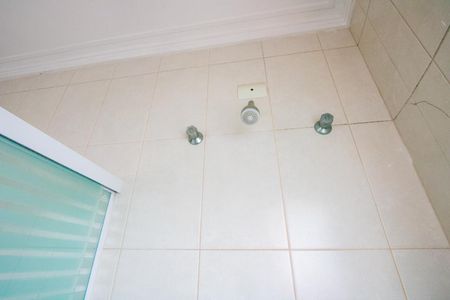 Casa à venda com 235m², 3 quartos e 4 vagasBanheiro do quarto 1