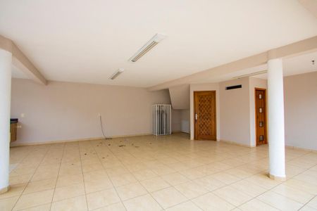 Casa à venda com 235m², 3 quartos e 4 vagasQuintal/Garagem