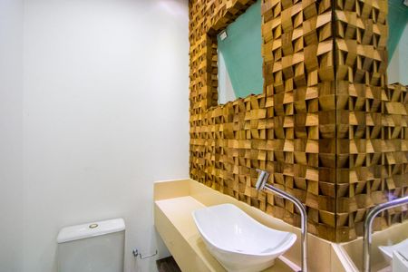 Casa à venda com 235m², 3 quartos e 4 vagasLavabo