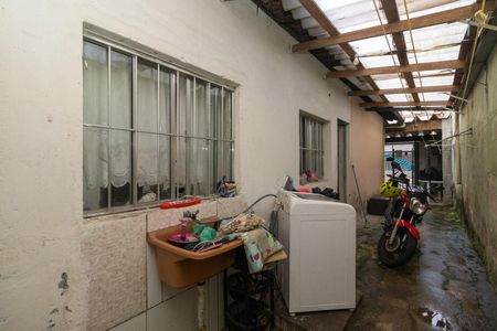 Casa à venda com 30m², 2 quartos e 2 vagas Casa à venda com 30m², 2 quartos e 2 vagasÁrea de Serviço