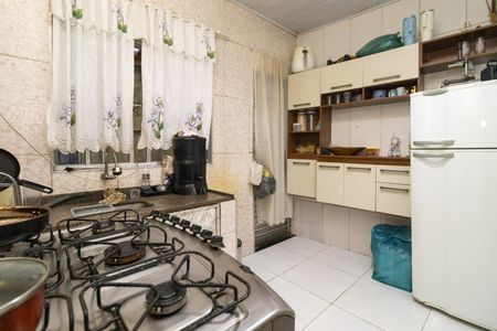 Casa à venda com 30m², 2 quartos e 2 vagas Casa à venda com 30m², 2 quartos e 2 vagasCozinha