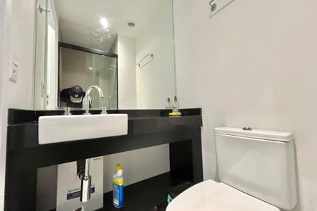 Studio para alugar com 21m², 1 quarto e sem vaga Studio para alugar com 21m², 1 quarto e sem vagaBanheiro