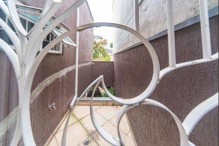 Casa à venda com 450m², 4 quartos e 6 vagasVista do Quarto 2