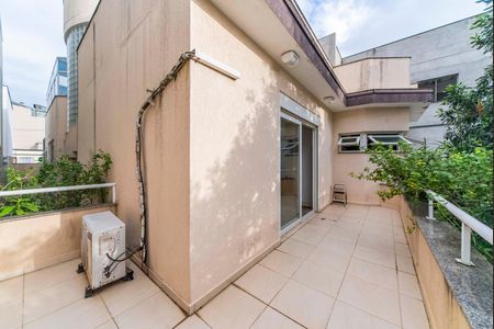 Casa à venda com 450m², 4 quartos e 6 vagasVaranda do Quarto 4