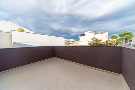 Casa à venda com 450m², 4 quartos e 6 vagasVaranda da Academia