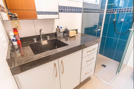 Casa à venda com 450m², 4 quartos e 6 vagasBanheiro do Quarto 3