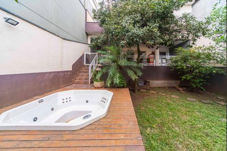 Casa à venda com 450m², 4 quartos e 6 vagasJacuzzi e Jardim