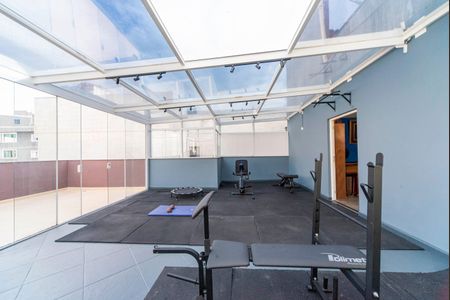 Casa à venda com 450m², 4 quartos e 6 vagasAcademia 