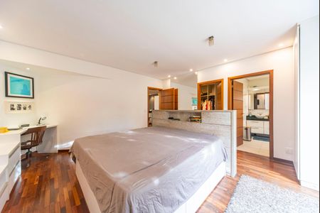 Casa à venda com 450m², 4 quartos e 6 vagasQuarto 4