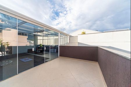 Casa à venda com 450m², 4 quartos e 6 vagasVaranda da Academia