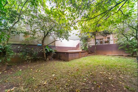 Casa à venda com 450m², 4 quartos e 6 vagasJacuzzi e Jardim