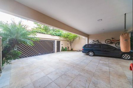Casa à venda com 450m², 4 quartos e 6 vagasGaragem