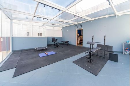 Casa à venda com 450m², 4 quartos e 6 vagasAcademia 