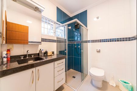 Casa à venda com 450m², 4 quartos e 6 vagasBanheiro do Quarto 3