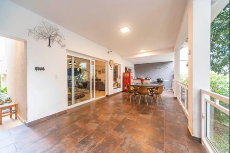 Casa à venda com 450m², 4 quartos e 6 vagasVaranda da Sala