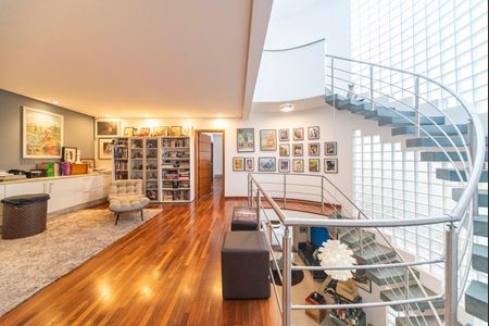 Casa à venda com 450m², 4 quartos e 6 vagasHall da Escada