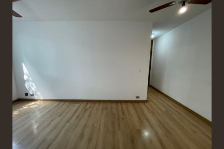 Apartamento para alugar com 58m², 2 quartos e 1 vaga Apartamento para alugar com 58m², 2 quartos e 1 vagaSala