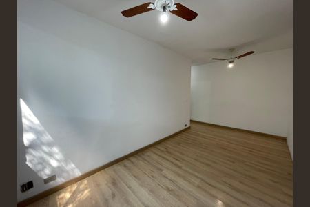 Apartamento para alugar com 58m², 2 quartos e 1 vaga Apartamento para alugar com 58m², 2 quartos e 1 vagaSala