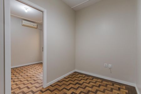 Sala de apartamento à venda com 1 quarto, 40m² em São Geraldo, Porto Alegre