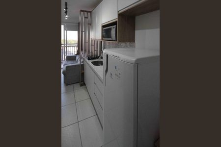 Apartamento à venda com 28m², 1 quarto e sem vagaCozinha e Área de Serviço