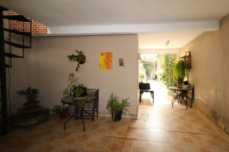 Casa à venda com 139m², 4 quartos e 1 vagaGaragem