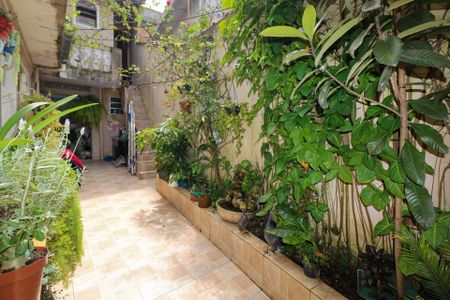 Casa à venda com 139m², 4 quartos e 1 vagaQuintal