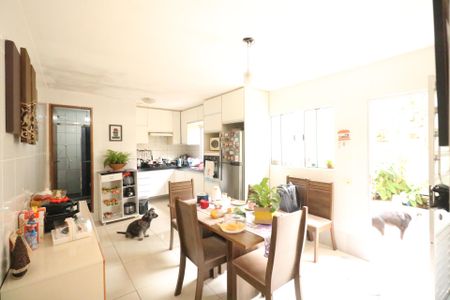 Casa à venda com 139m², 4 quartos e 1 vagaCozinha