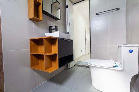 Casa à venda com 80m², 3 quartos e 1 vagaBanheiro 2