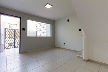 Sala de casa para alugar com 3 quartos, 80m² em Chácara Seis de Outubro, São Paulo
