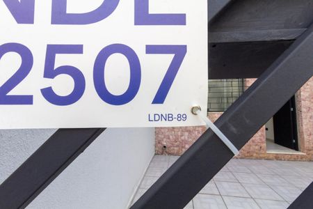 Casa à venda com 80m², 3 quartos e 1 vagaFachada - plaquinha