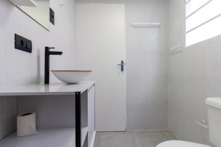 Casa à venda com 80m², 3 quartos e 1 vagaBanheiro 1