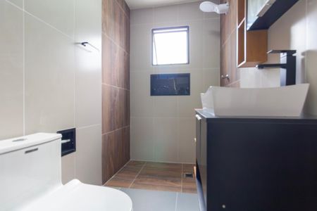 Casa à venda com 80m², 3 quartos e 1 vagaBanheiro 2