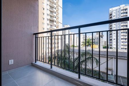 Studio para alugar com 27m², 1 quarto e sem vaga Studio para alugar com 27m², 1 quarto e sem vagaStudio - Varanda