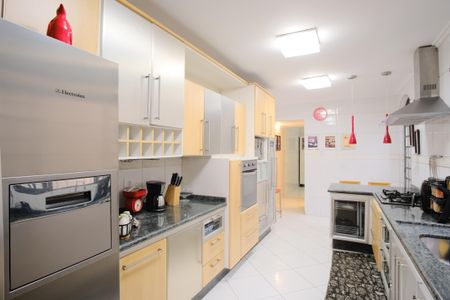 Casa à venda com 250m², 3 quartos e sem vagaCozinha