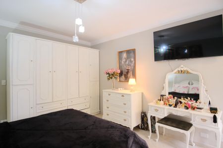 Casa à venda com 250m², 3 quartos e sem vagaSuíte