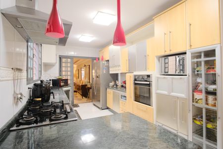Casa à venda com 250m², 3 quartos e sem vagaCozinha