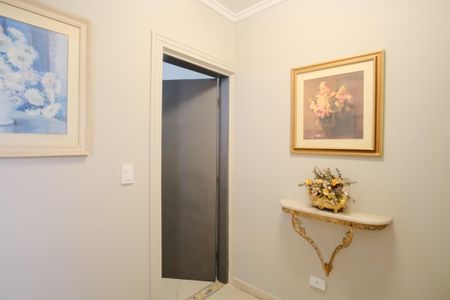 Casa à venda com 250m², 3 quartos e sem vagaHall dos quartos