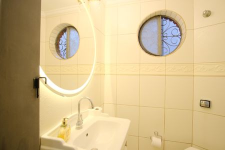 Casa à venda com 250m², 3 quartos e sem vagaLavabo