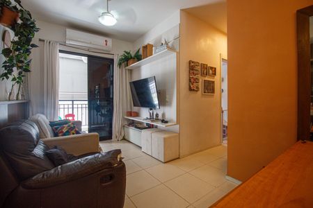 Apartamento à venda com 68m², 3 quartos e 1 vaga Apartamento à venda com 68m², 3 quartos e 1 vagaSala