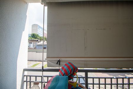 Apartamento à venda com 68m², 3 quartos e 1 vaga Apartamento à venda com 68m², 3 quartos e 1 vagaÁrea de Serviço Vista