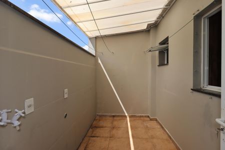 Apartamento para alugar com 56m², 2 quartos e 1 vagaÁrea de Serviço