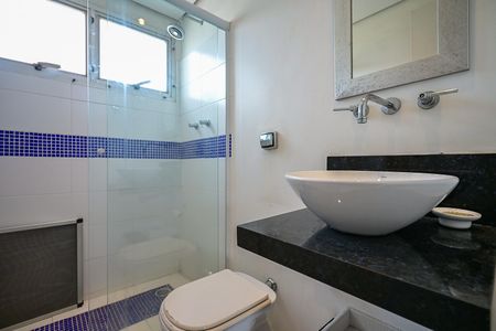 Apartamento para alugar com 142m², 3 quartos e 2 vagasBanheiro