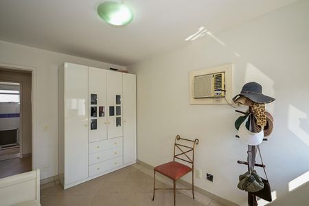 Apartamento para alugar com 142m², 3 quartos e 2 vagasQuarto 2